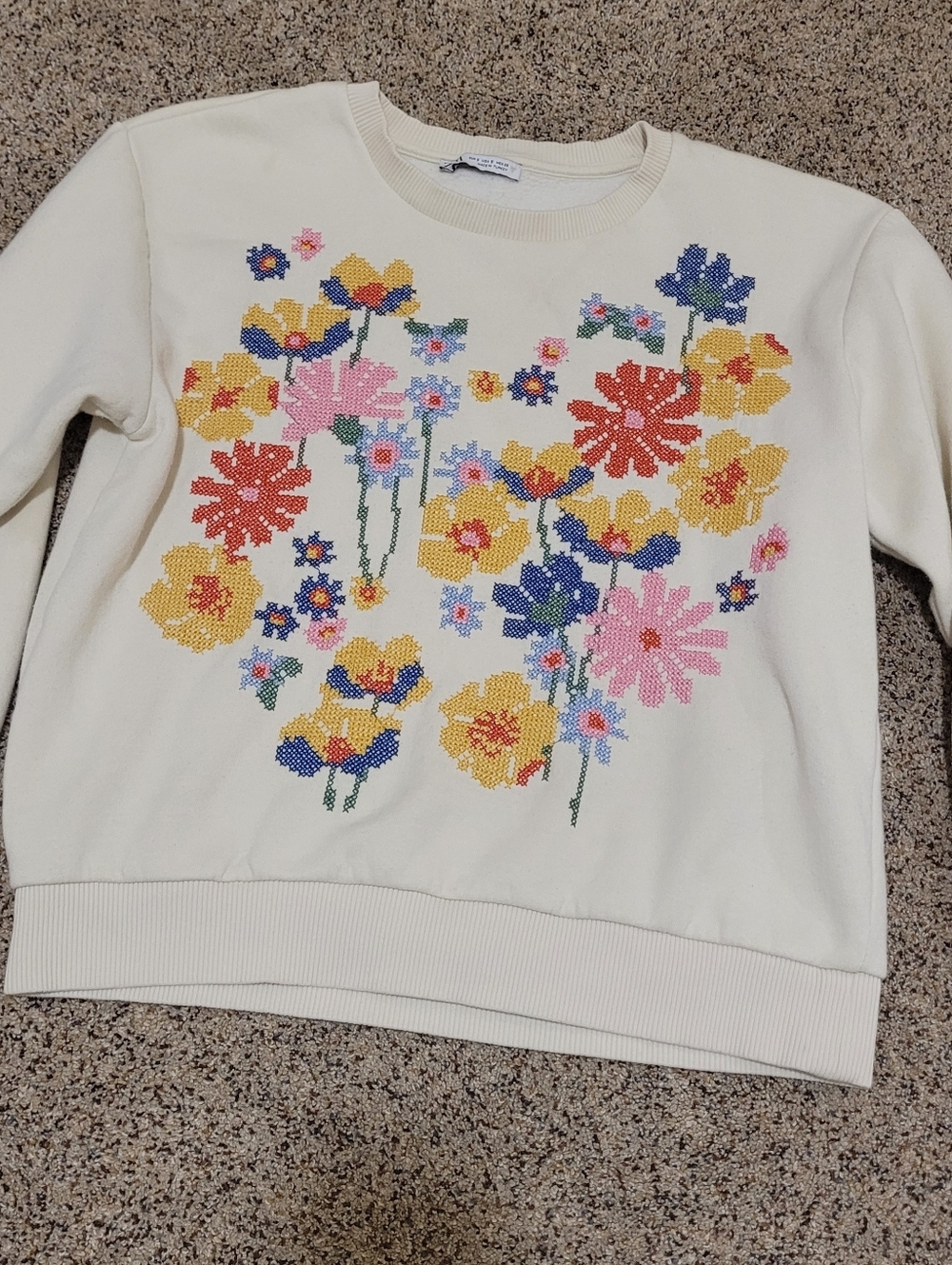 Zara Cream Floral Embroidered Crewneck Sweater Sweatshirt Size S - Picture 4 of 6